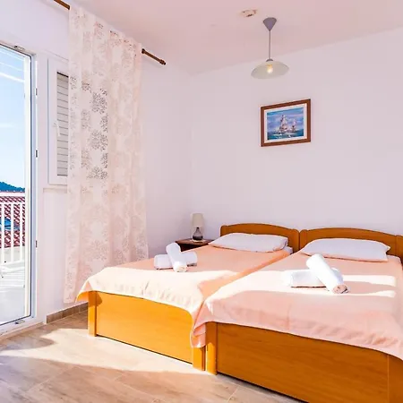 Nenada - Studio With Balcony And City View Dubrovnik