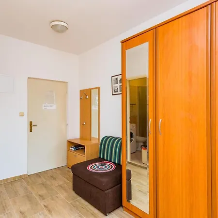 Nenada - Studio With Balcony And City View Appartement *